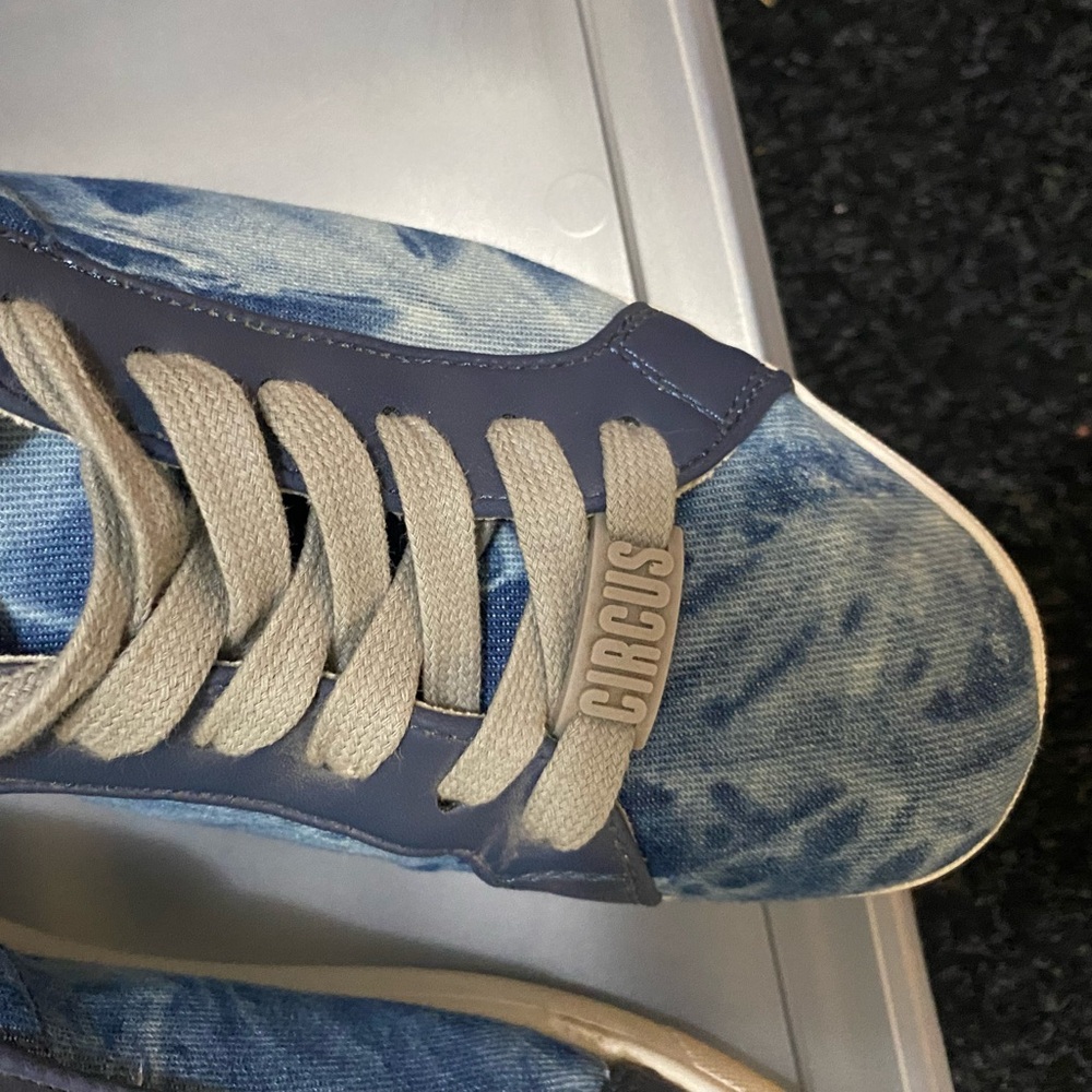 Circus by Sam Edelman Sneakers - Picture 2 of 10